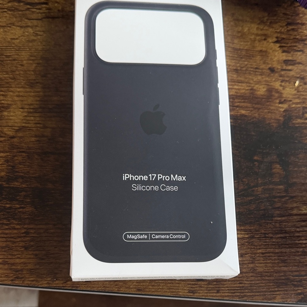 New Apple iPhone 17 Pro Max Case - Midnight Black